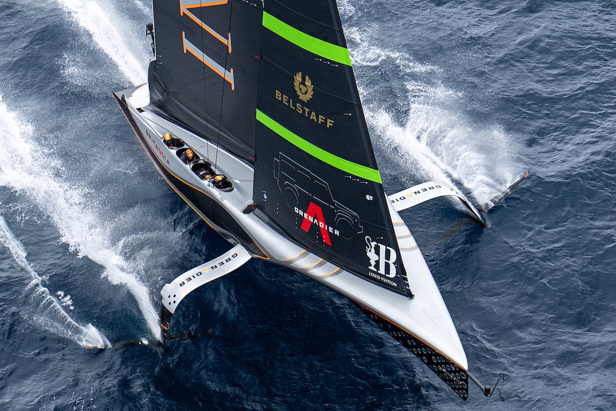 INEOS Britannia breaks the Louis Vuitton Cup deadlock : team report & video