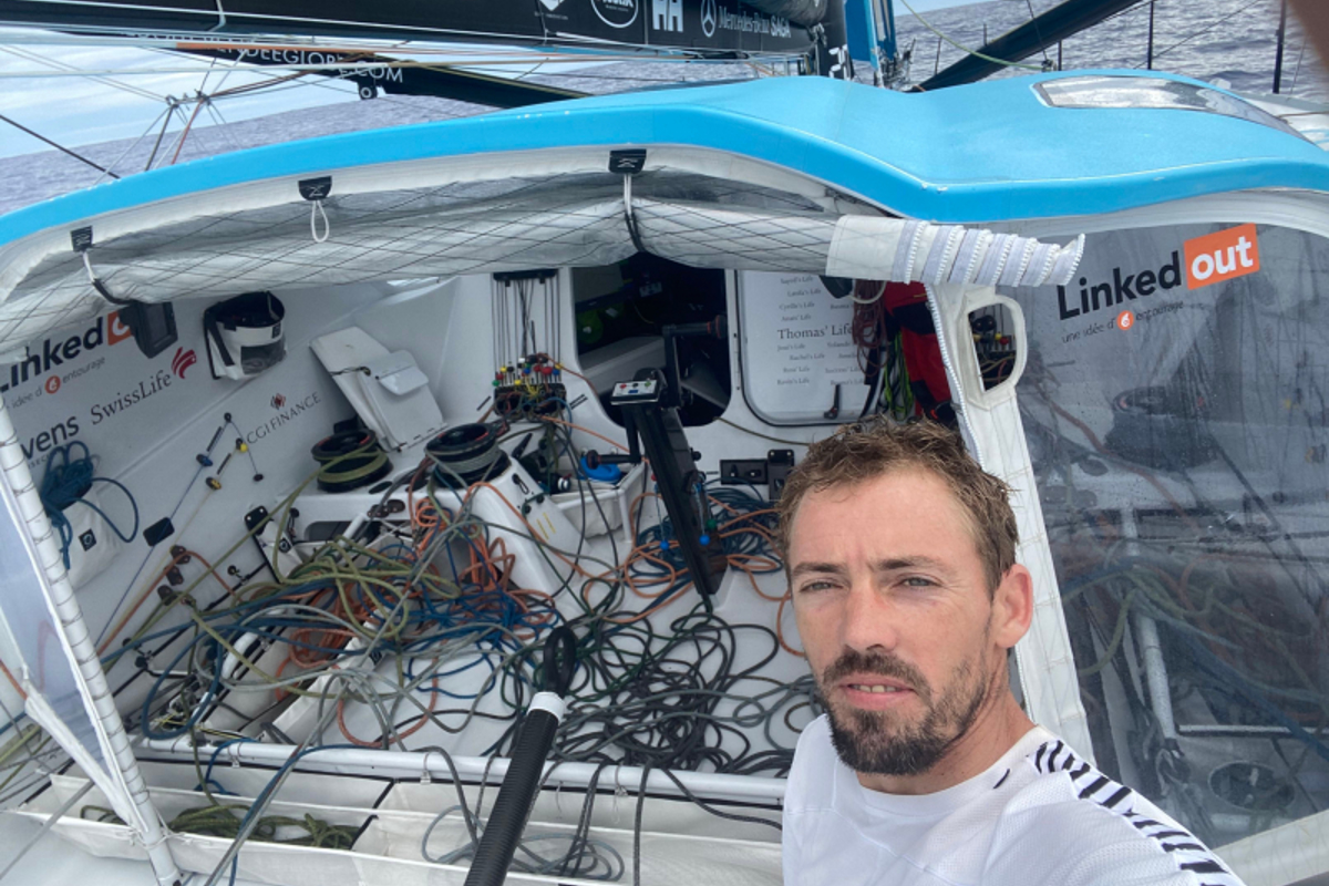 Damage to the port foil of Thomas Ruyant’s LinkedOut!