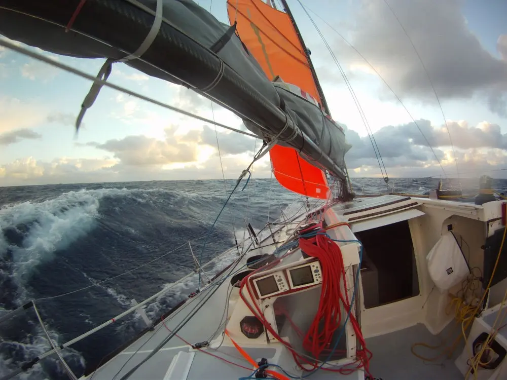 Global Solo Challenge: The Beaufort Scale in videos-from flat calm to storm