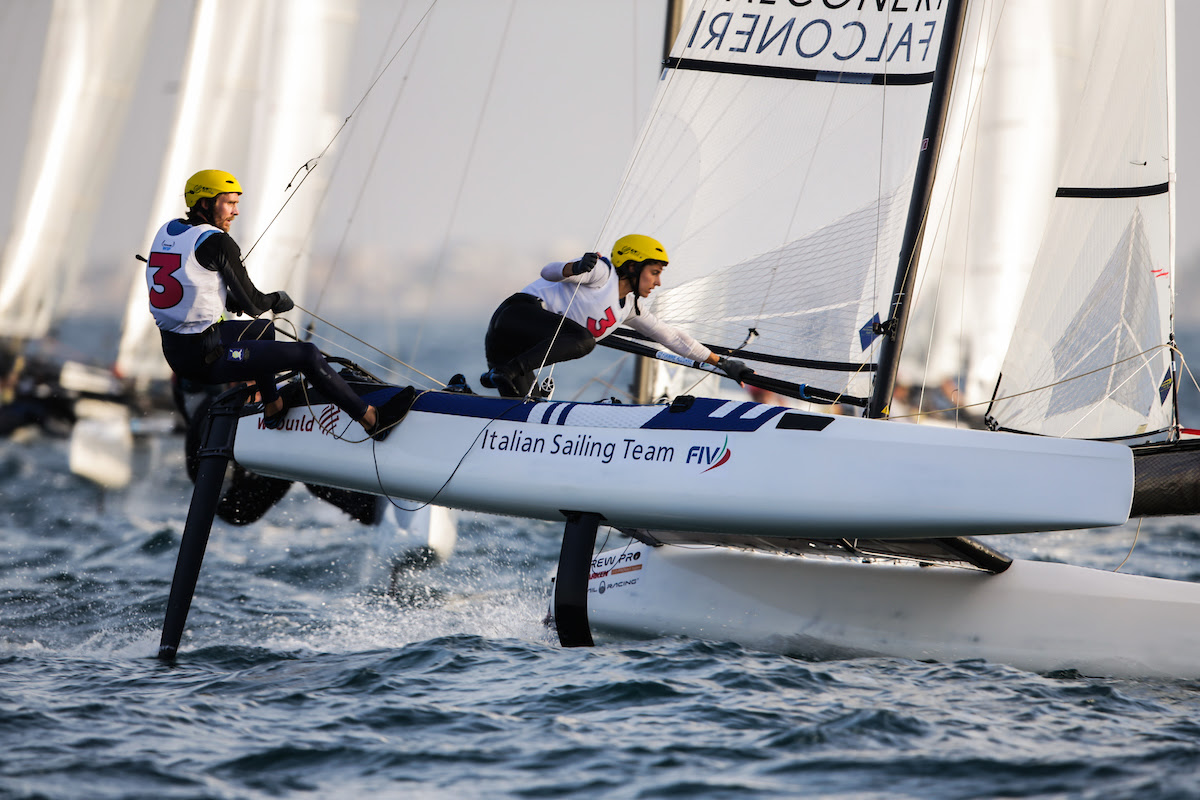  Odile van Aanholt &amp; Elise de Ruyter lead in 49er Championship