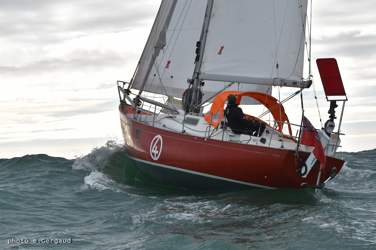 Golden Globe Race: Simon Curwen reports major Windvane failure on CLARA